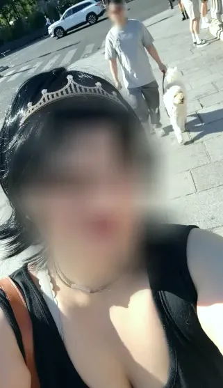 Bernadette, 40