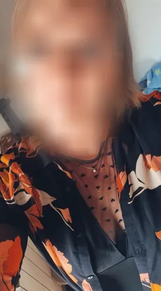 Christina, 37
