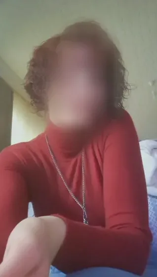 Corinna, 40