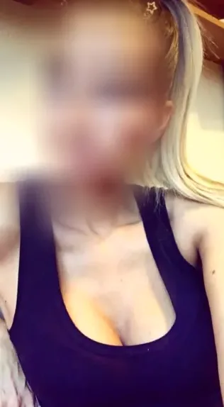 Sarah, 28