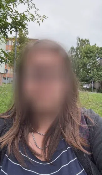 Valentina, 27